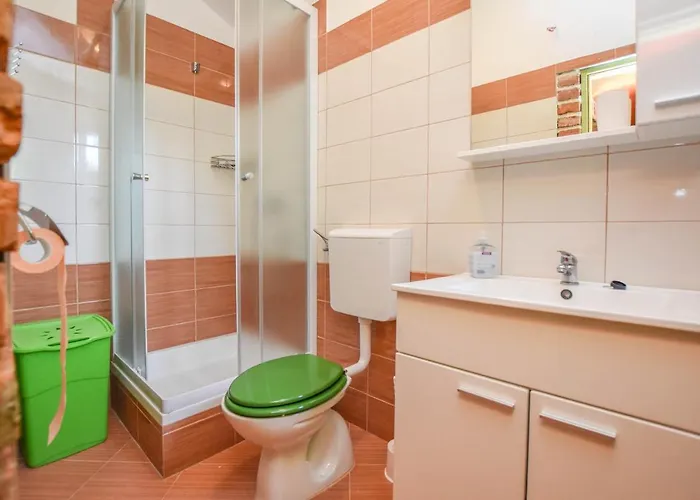 House Luce Neviđane