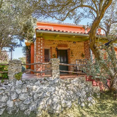 House Luce Neviđane