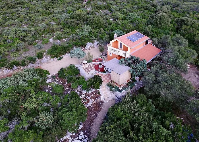 House Luce * Nevidane